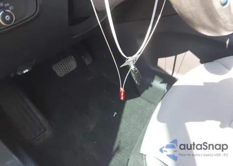 2019 Chevrolet Equinox Ls z USA, uszkodzony, nr VIN 3GNAXHEVXKL268442